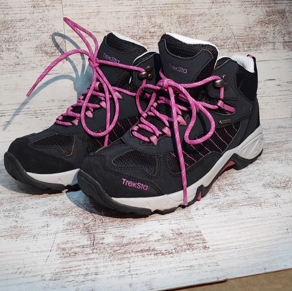 Treksta Pink & Black Hiking Boots